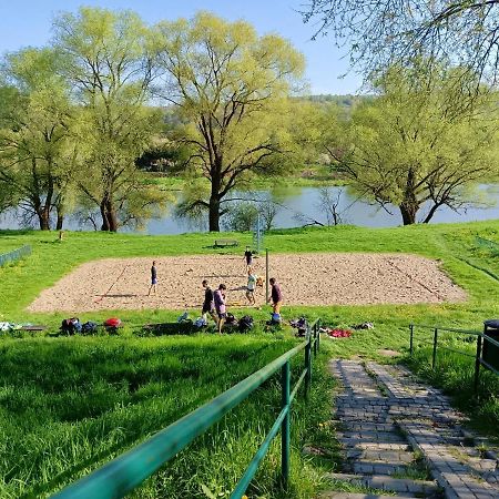 San Riverbank Apartment Przemysl Bagian luar foto