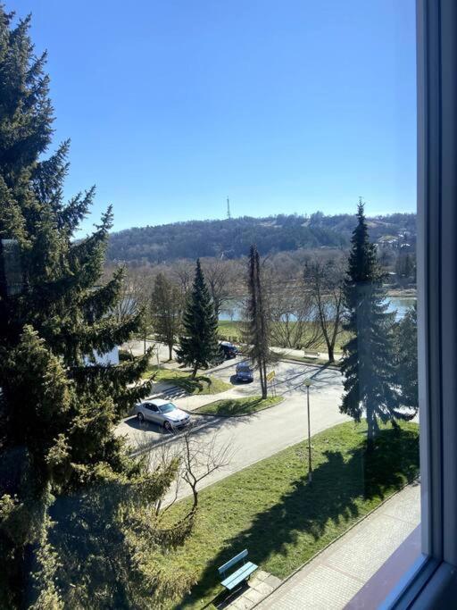 San Riverbank Apartment Przemysl Bagian luar foto