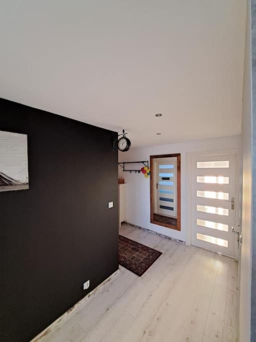 San Riverbank Apartment Przemysl Bagian luar foto