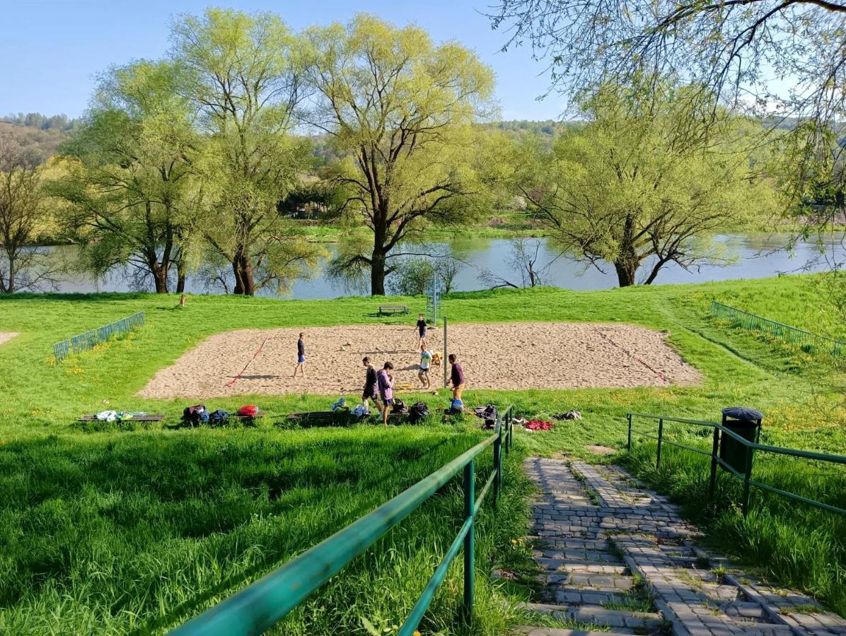 San Riverbank Apartment Przemysl Bagian luar foto